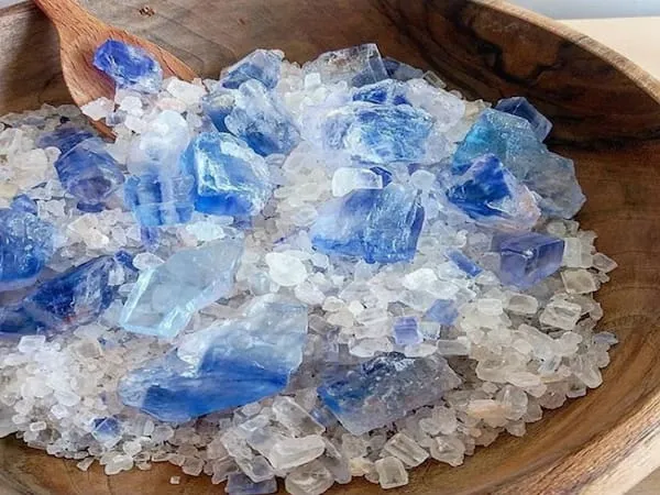خواص درمانی نمک آبی اصل و تأثیر آن بر بدن + خرید